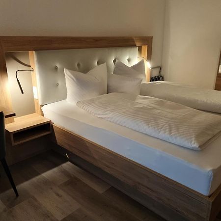 Hotel Julia Am Deich Норден Екстериор снимка