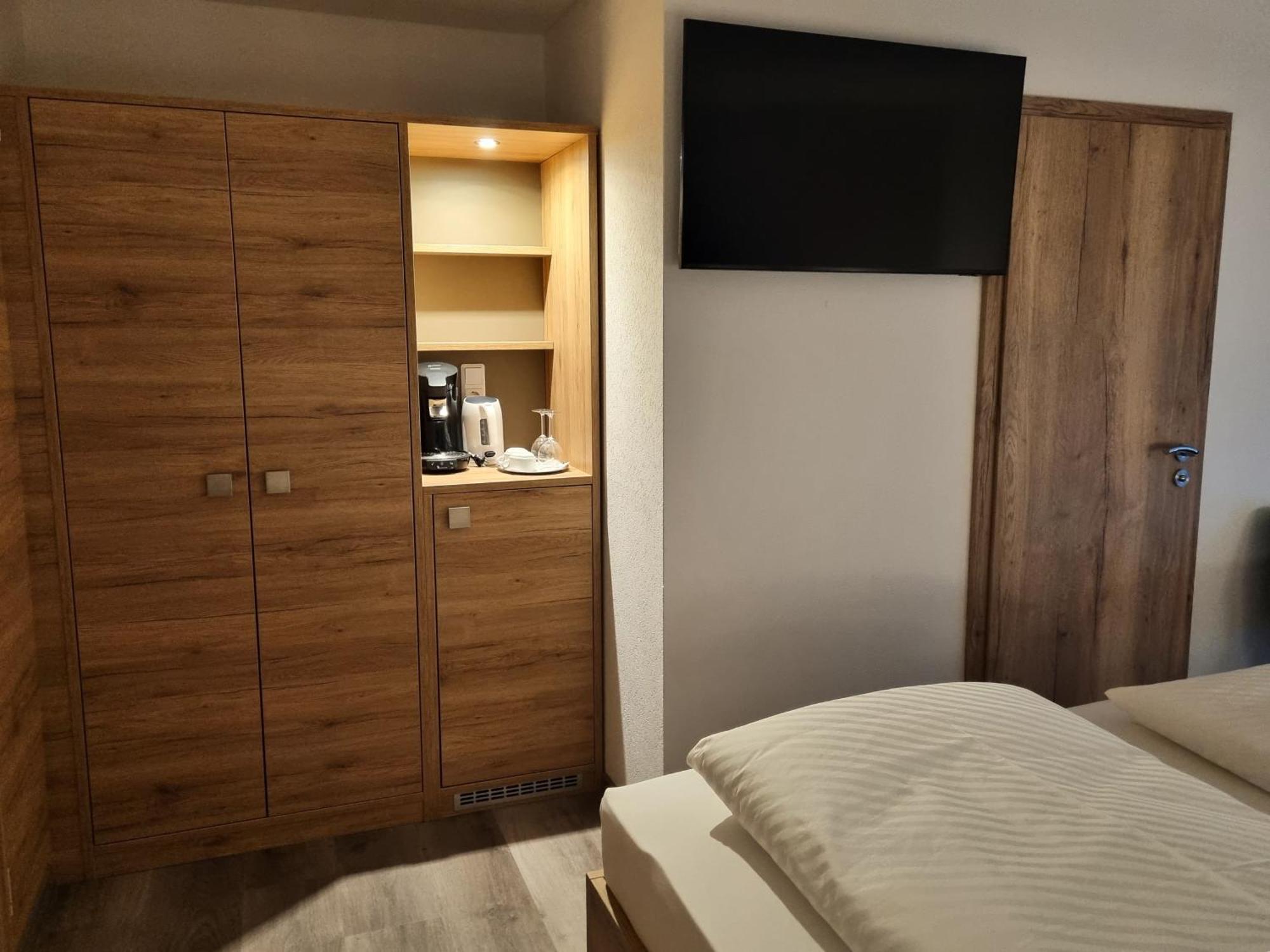 Hotel Julia Am Deich Норден Екстериор снимка